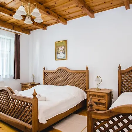 Ginti Panzio, Orseg Inn *