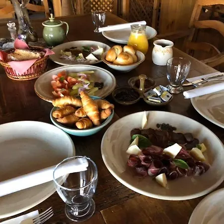 イン Ginti Panzio, Orseg Magyarszombatfa