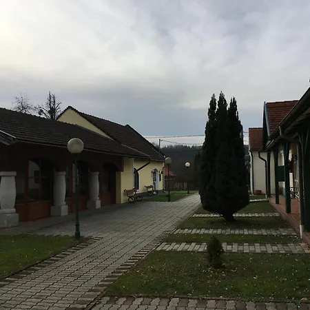 イン Ginti Panzio, Orseg *