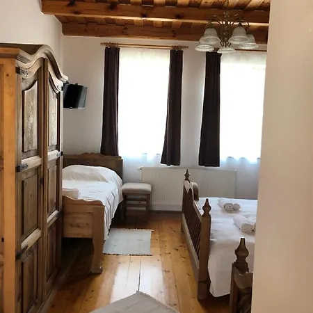 Ginti Panzió, őrség
